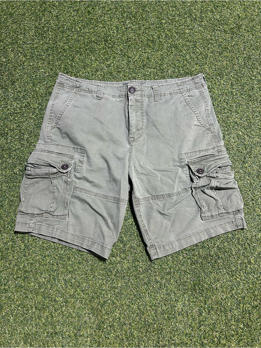 Men’s Y2K Aeropostale Baggy Army Green Cargo Shorts